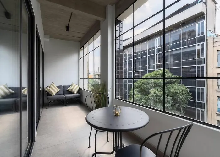 P501 2bdrm 2bath Ac Rooftop Apartment