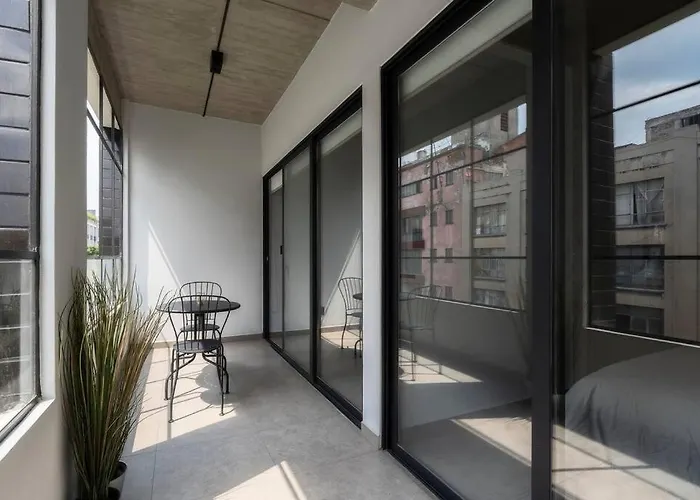 P501 2bdrm 2bath Ac Rooftop Apartment